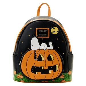 NWT Loungefly Peanuts Great Pumpkin Snoopy Backpack